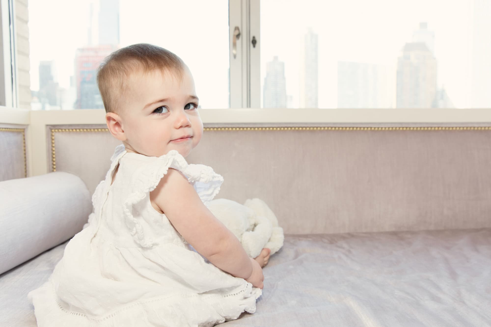 hi-key photography by newborn, baby, and family photographer Jane Goodrich 